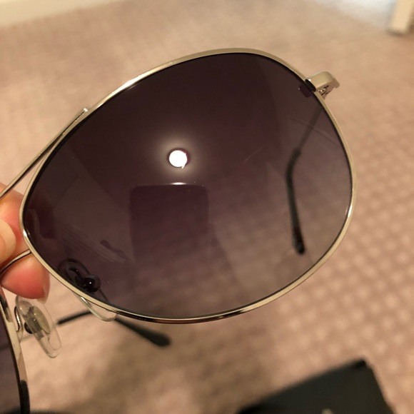 Super light frame Ray-Ban aviator style sunglasses - Picture 5 of 5
